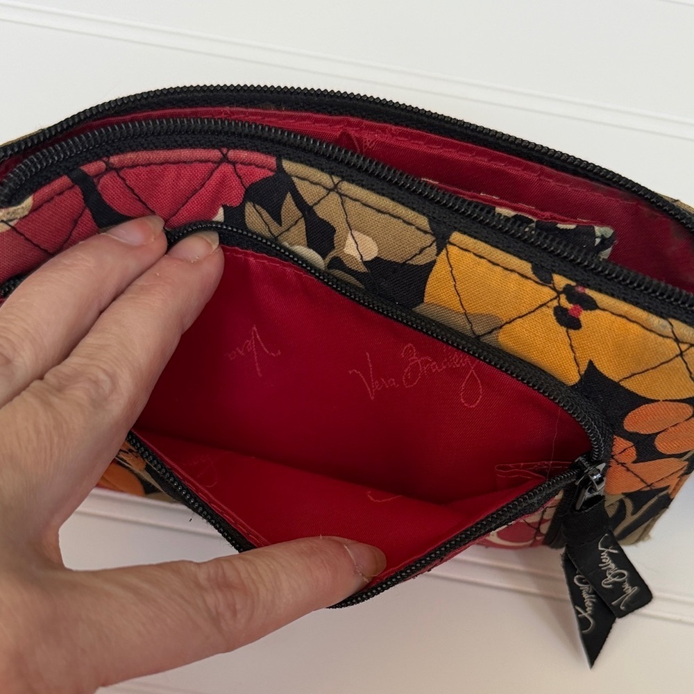 (136)VeraBradley Quilted Floral Wristlet Wallet Red,Orange,Mustard, Black,Cream - Picture 8 of 9